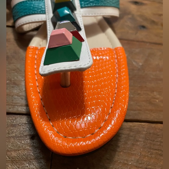 Studded gladiator sandals. Size 36 - Picture 4 of 8